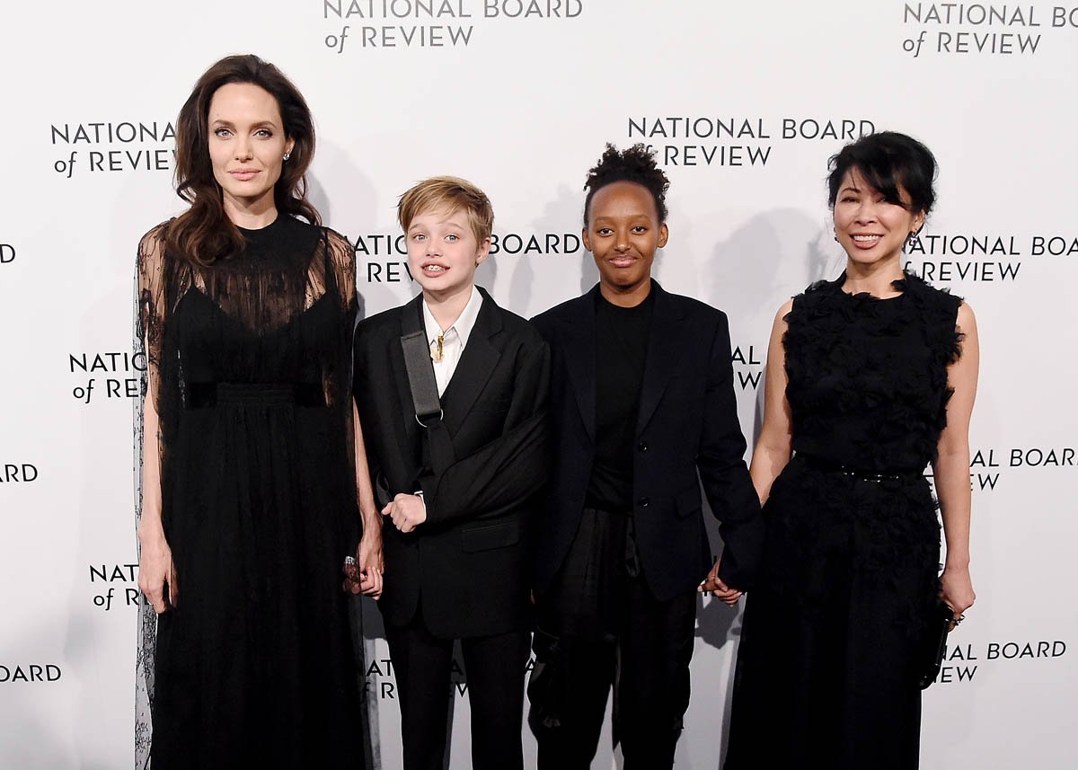 Angelina Jolie at the 2018 National Board Of Review Awards Gala with daughters Zahara ...1200 x 857