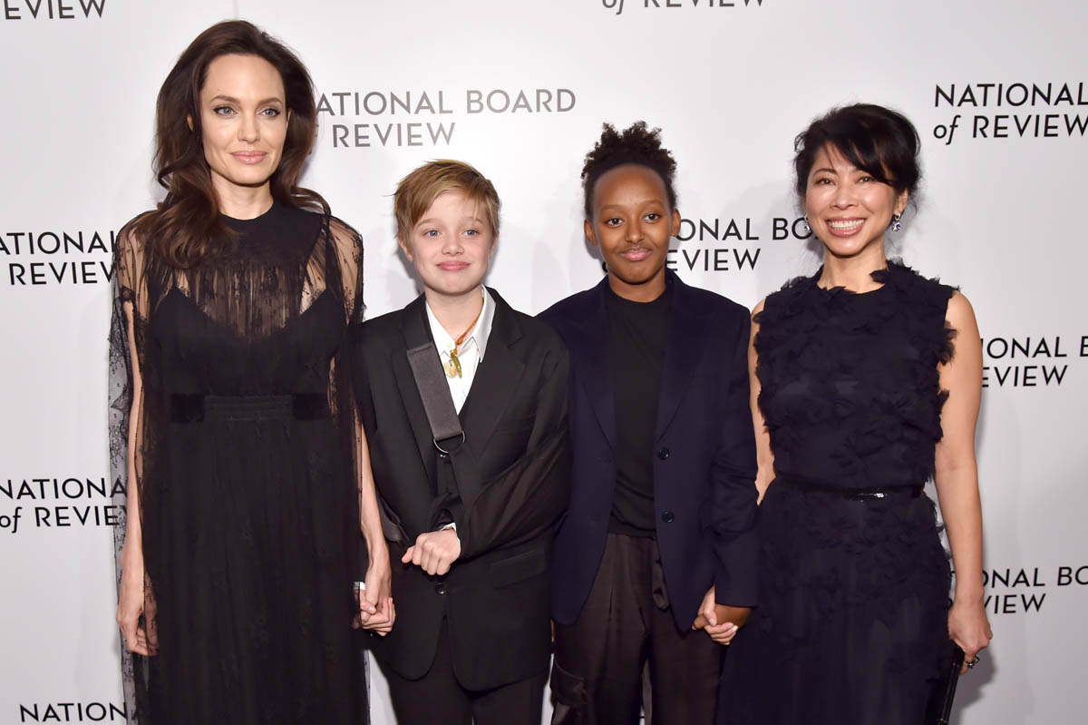 Angelina Jolie at the 2018 National Board Of Review Awards Gala with daughters Zahara ...1200 x 799