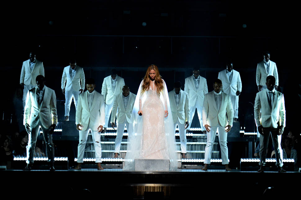 Beyonce Married Herself At The 2015 Grammys Lainey Gossip