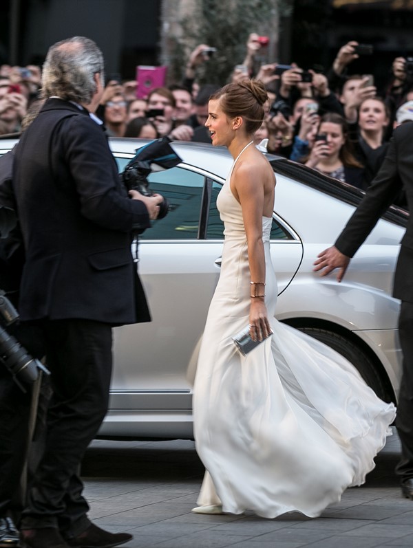 Emma Watson in a white dress at London premiere of Noah|Lainey Gossip