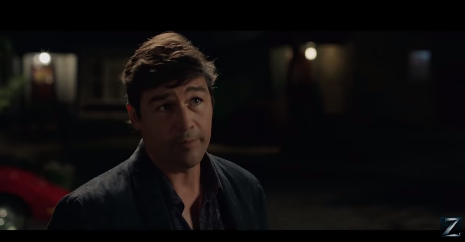 Kyle Chandler in Game Night trailer with Rachel McAdams and Jason Bateman