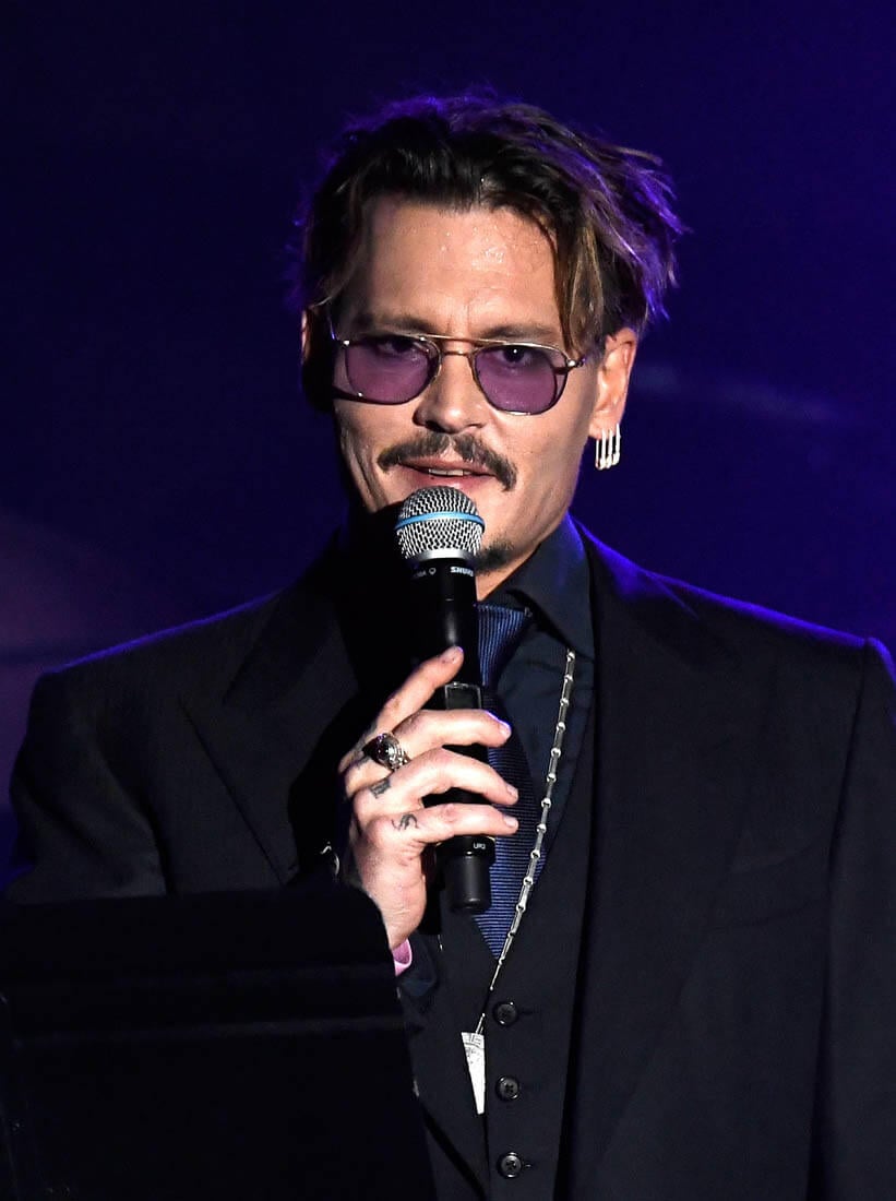Johnny Depp Settles Feud With Former Managers