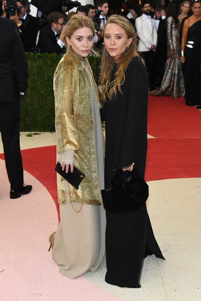 Ashley Olsen and Mary-Kate Olsen attend the 'Manus x Machina: Fashion ...