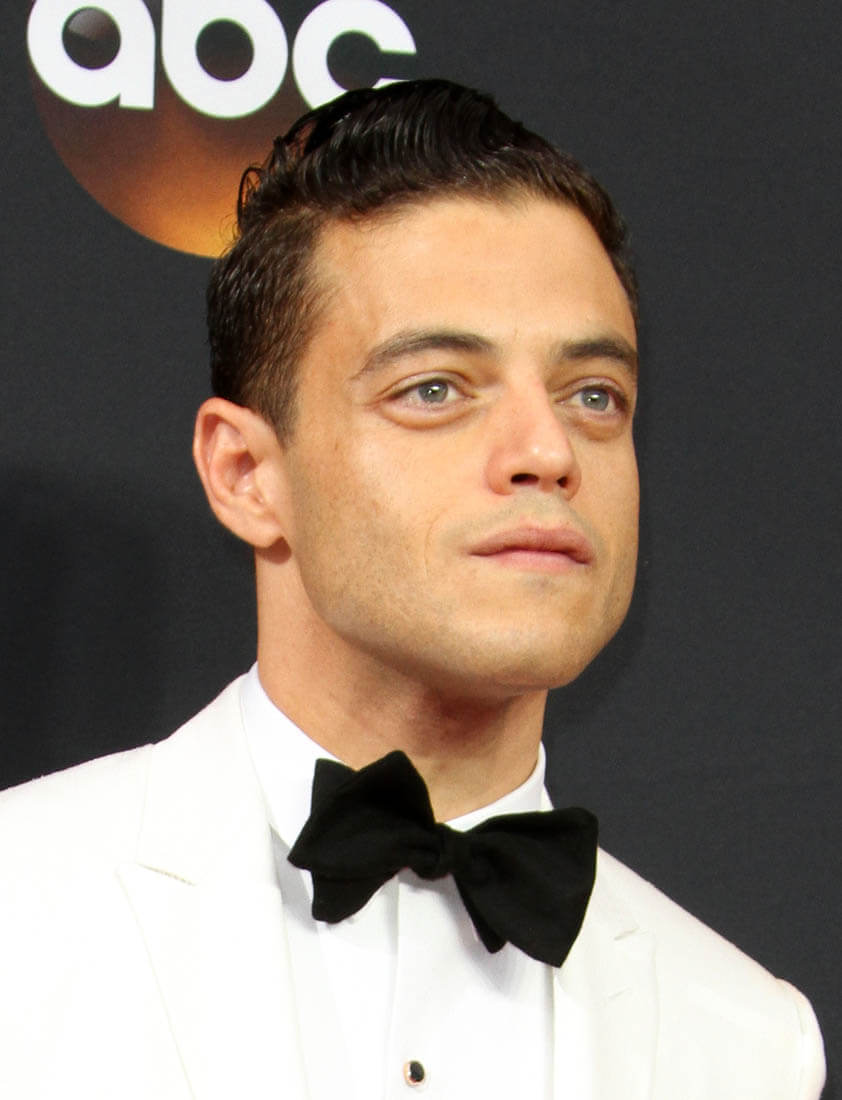 rami-malek-wins-first-emmy-for-mr-robot-at-the-2016-emmy-awards-lainey