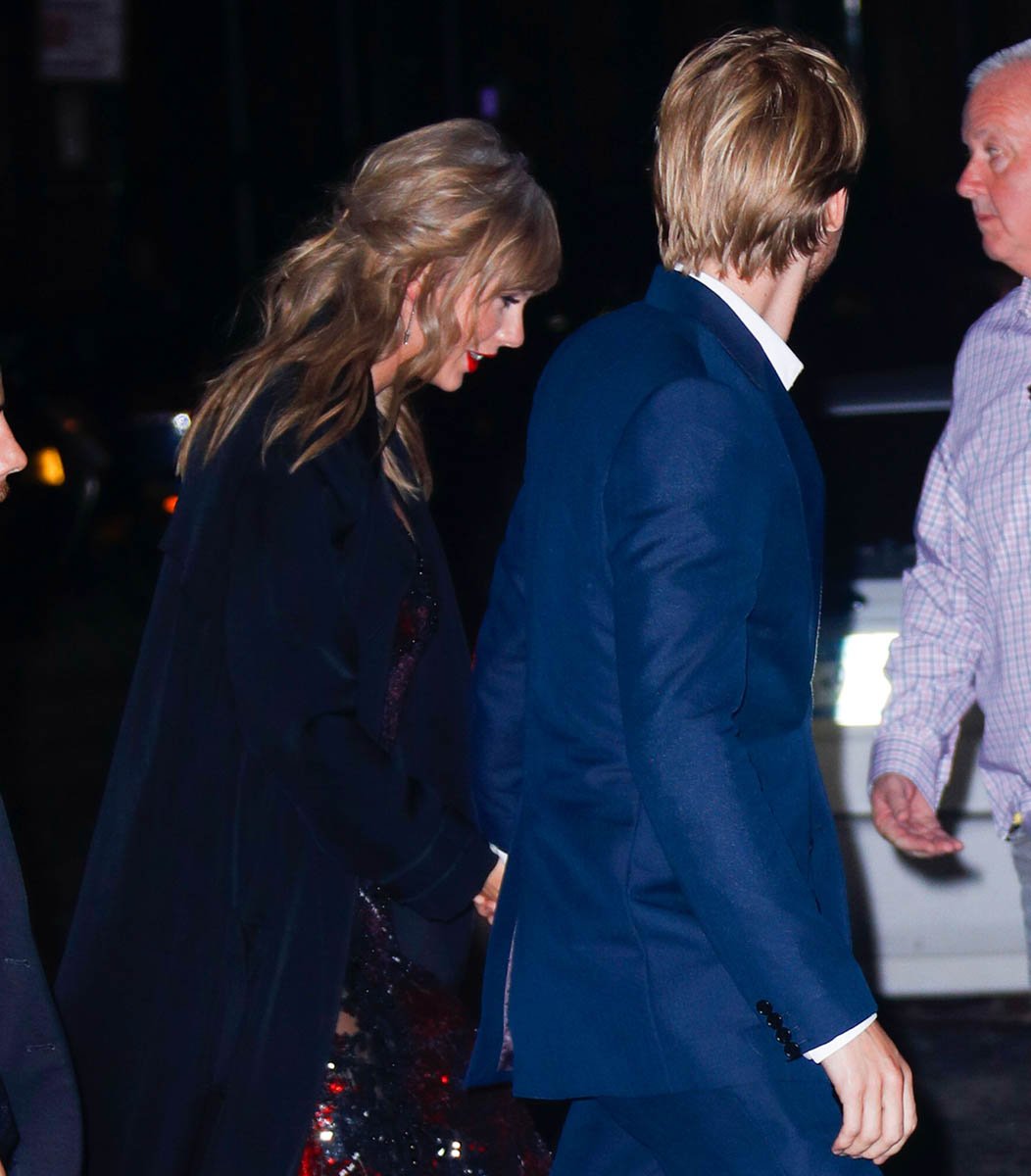 Taylor Swift Gossip, Latest News, Photos, And Video.