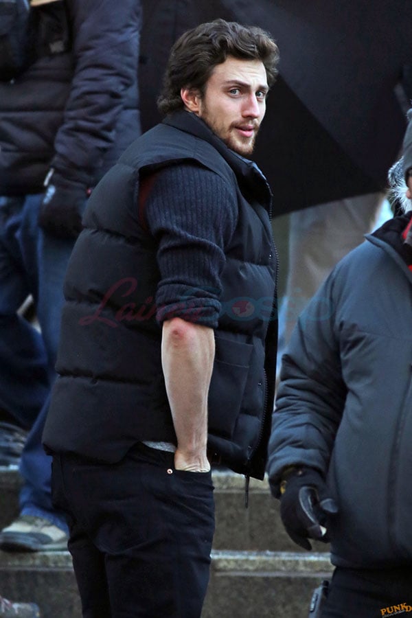 Sam And ron Taylor Johnson Kiss On The Set Of Fifty Shades Of Grey And Dakota Johnson Kisses Jamie Dornan Lainey Gossip Entertainment Update