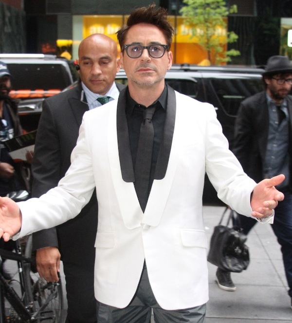 Robert Downey Jr Surprises Teen Fans In New York At Special Screening Of Iron Man 3 Lainey