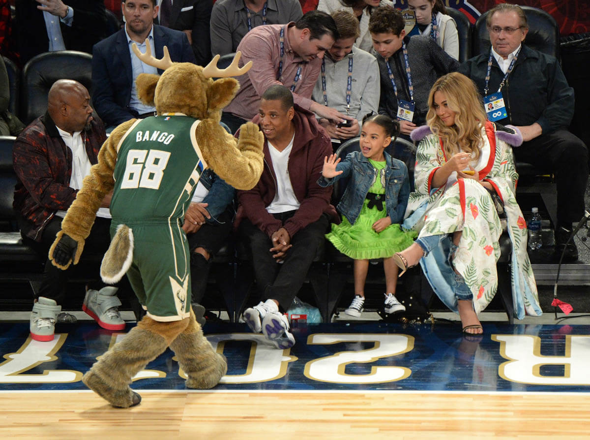 Beyoncé, Jay Z, and Blue Ivy in New Orleans at the NBA All-Star Game1200 x 894