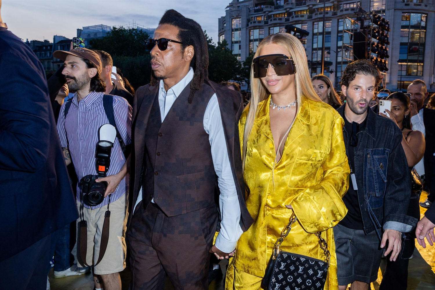 There were so many A-List stars at the @louisvuitton fashion show in Paris,  including Beyonce, Jay-Z, Zendaya, Rihanna, A$AP Rocky, Kim…