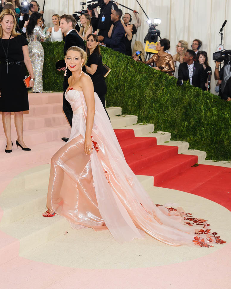 Blake Lively is worst dressed at the 2016 MET Gala|Lainey Gossip ...