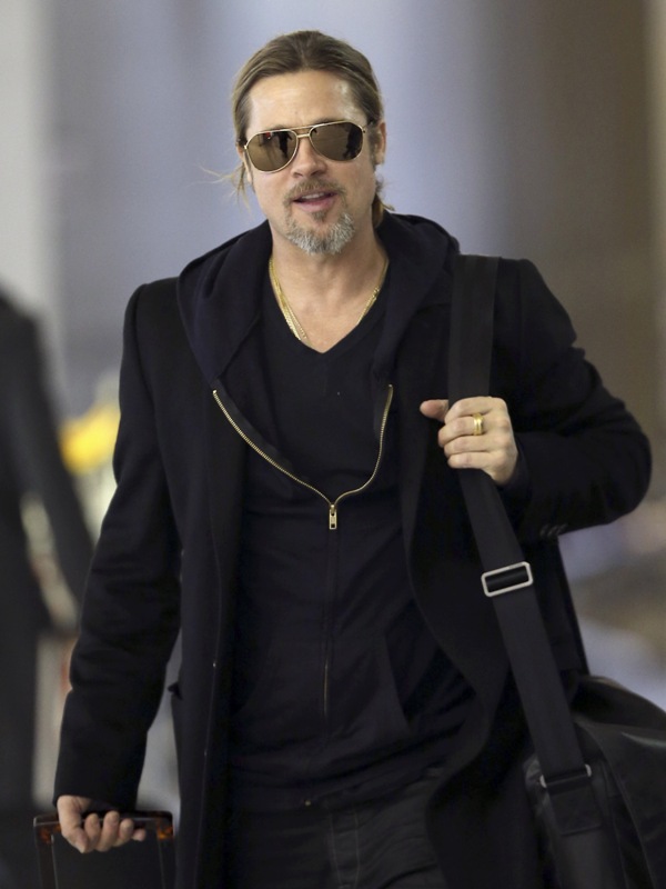 Brad Pitt in Paris has bloated carb face?|Lainey Gossip Entertainment ...
