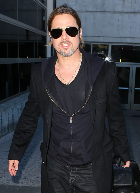 Brad Pitt in Paris has bloated carb face?|Lainey Gossip Entertainment ...