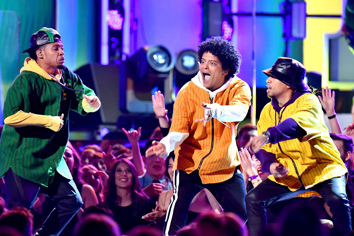 Bruno Mars and Cardi B bring the joy with Finesse performance at the Grammys