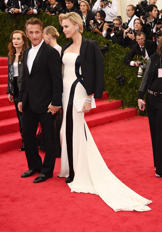 Charlize Theron And Sean Penn At The Met Gala 2014lainey
