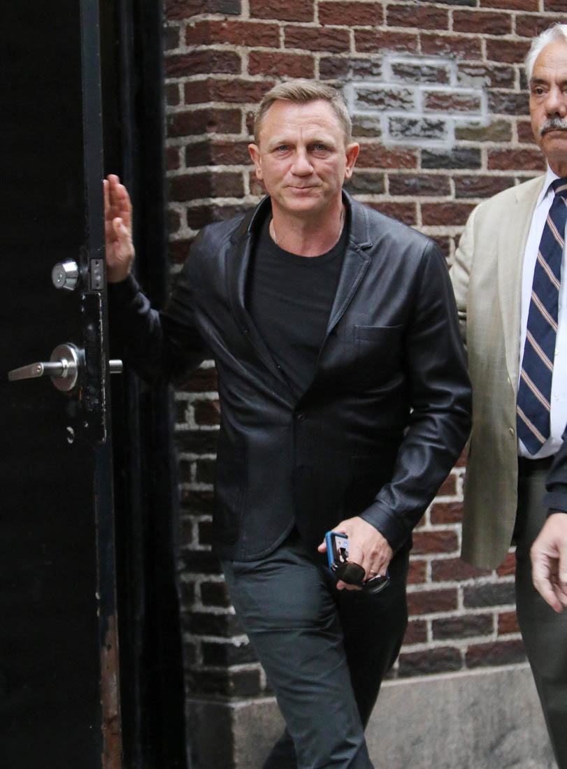 Daniel Craig gossip, latest news, photos, and video.