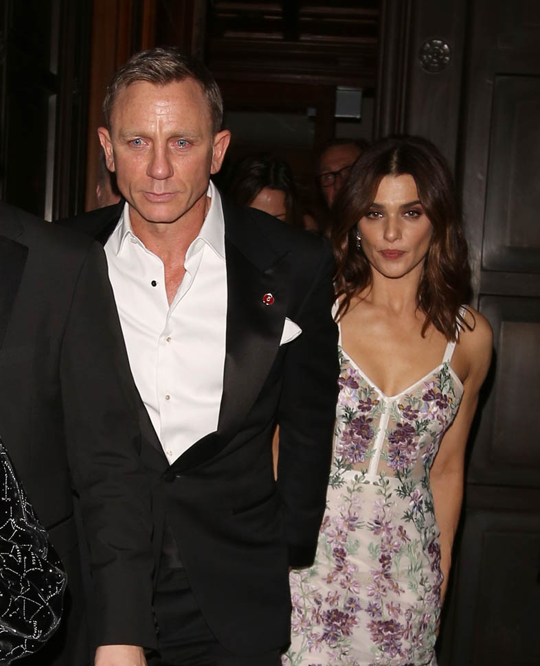 Daniel Craig and Rachel Weisz greet Prince William and Prince Harry at ...