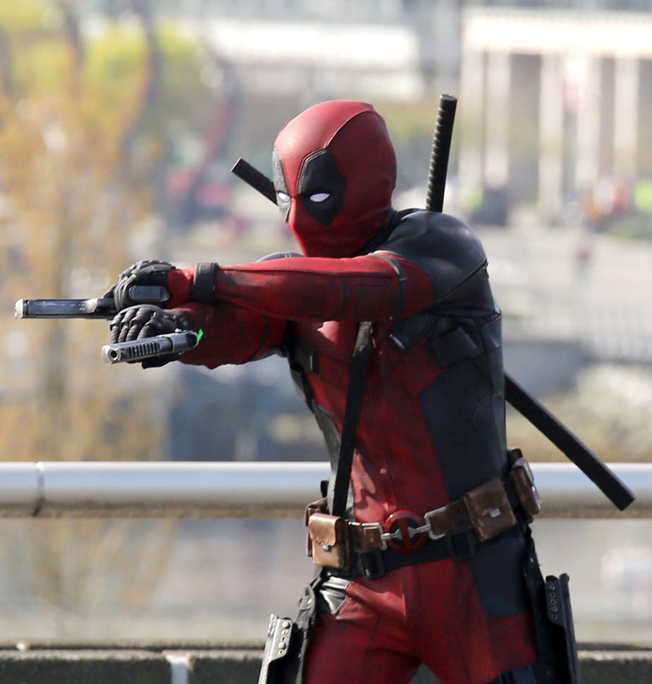 Ryan Reynolds in costume on set of Deadpool confirms film will be rated R