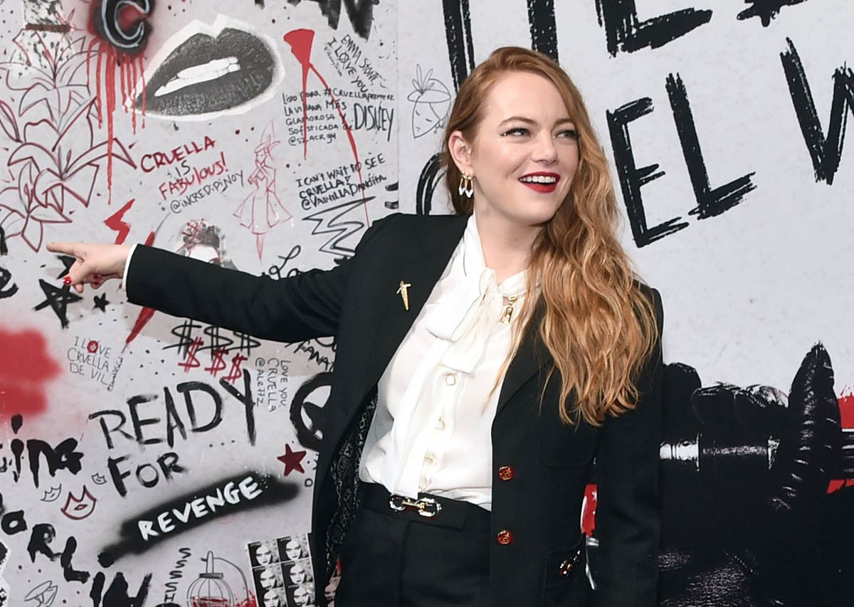 best of emma stone on X: #Cruella's costumes are being presented at the  premiere in Los Angeles  / X