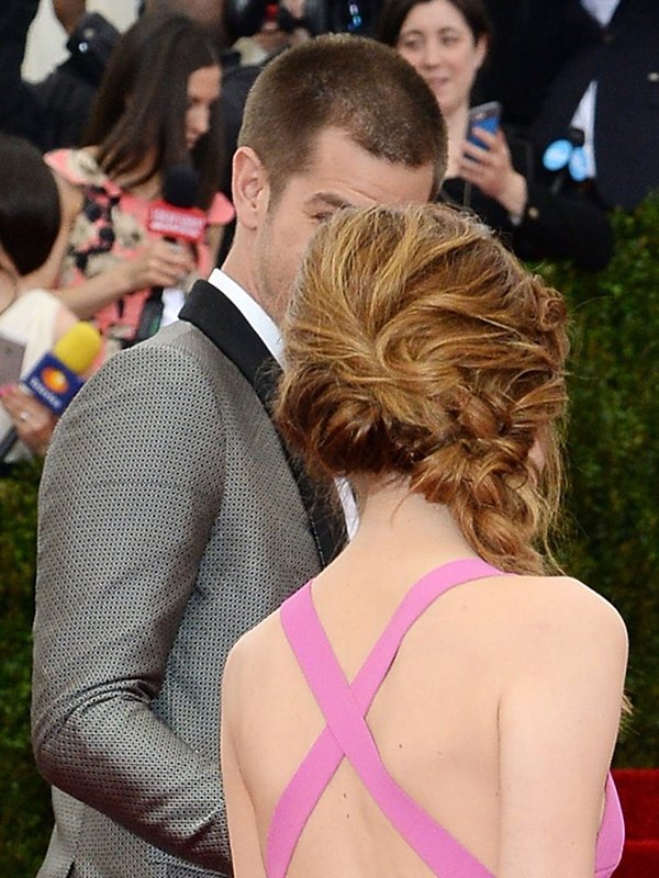 Emma Stone & Andrew Garfield Are An 'Amazing' Couple at MET Gala 2014:  Photo 671787, 2014 Met Ball, Andrew Garfield, Emma Stone Pictures