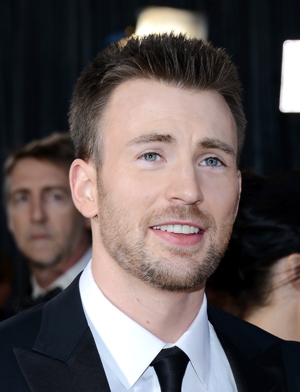 Sudbury's Chris Evans brings his mom to the Oscars