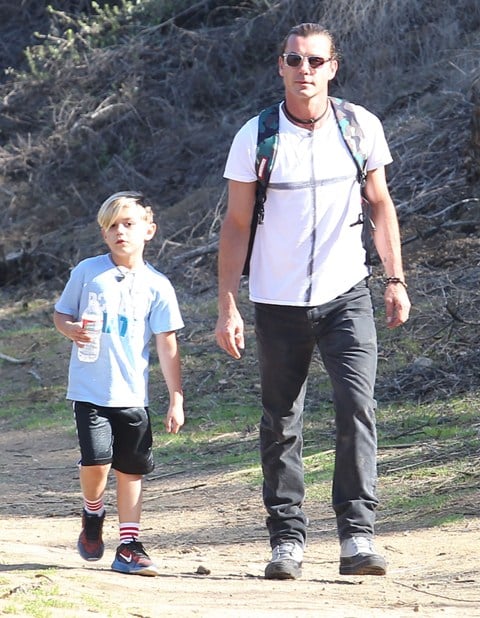 Gavin Rossdale’s hand on the nanny’s back/butt while hiking