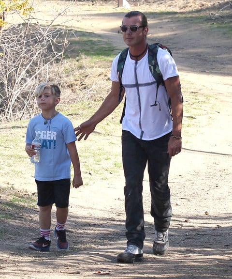 Gavin Rossdale’s hand on the nanny’s back/butt while hiking