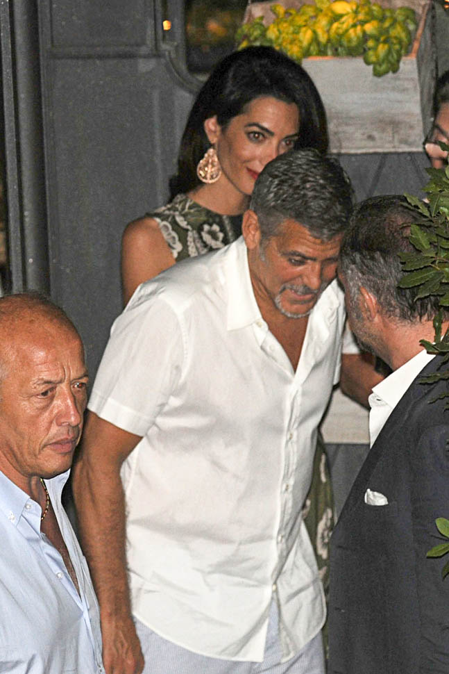 George and Amal Clooney have dinner in Lake Como with their families ...