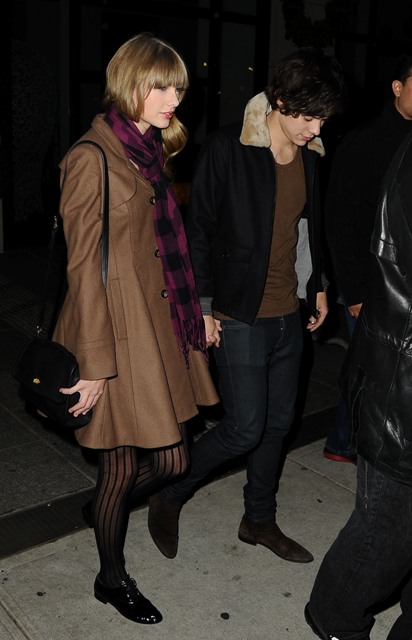 Harry Styles meets Taylor Swift’s famous friends Emma ...