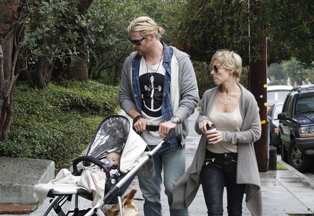 Chris Hemsworth and Elsa Pataky with new short blonde hair in ...