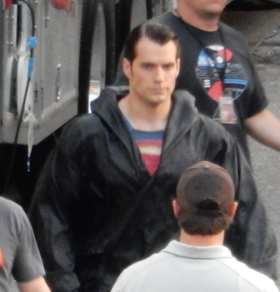Superman's Back! See Henry Cavill in Full Costume on Set in Detroit