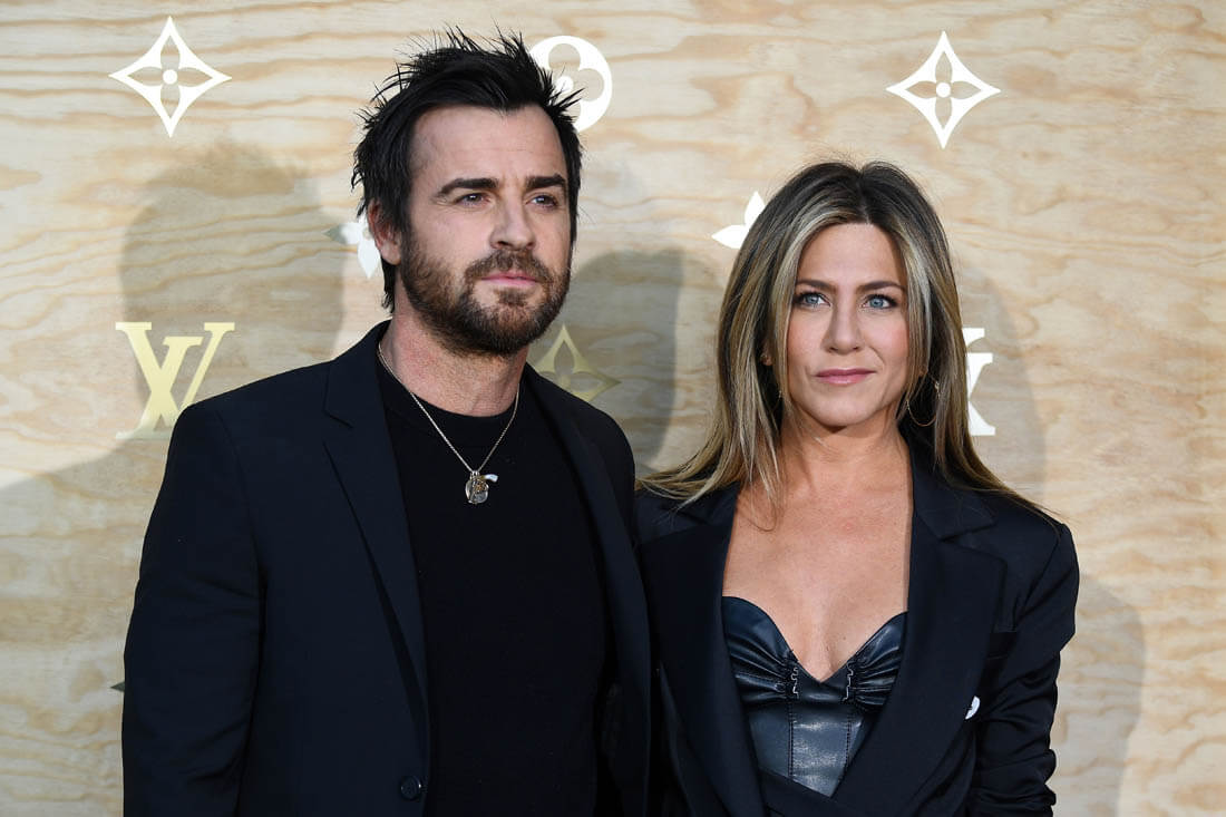 X \ Louis Vuitton على X: Jennifer Aniston and Justin Theroux photographed  by Patrick Demarchelier at the Louvre in Paris #LouisVuitton #LVxKoons