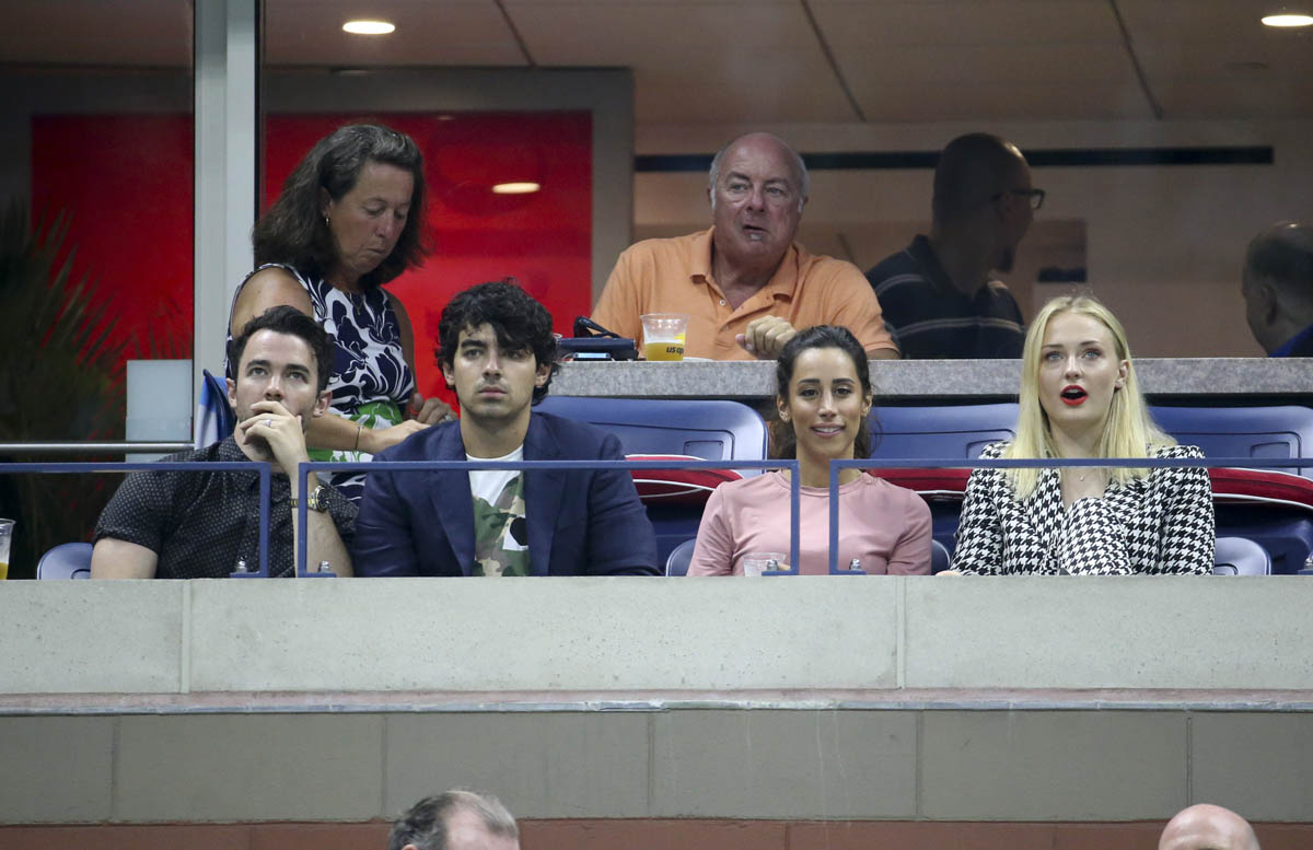 Joe and Nick Jonas attend the US Open with Sophie Turner and Priyanka Chopra1200 x 777