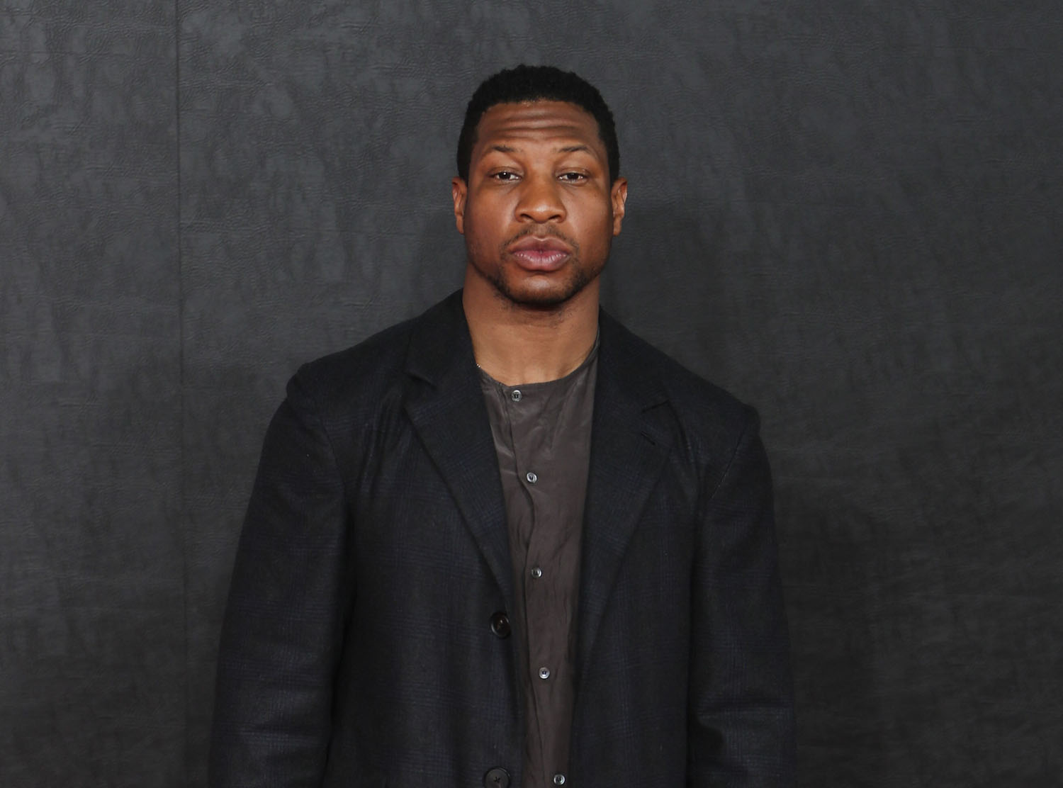 Jonathan Majors conveniently filmed breaking up high school fight one ...