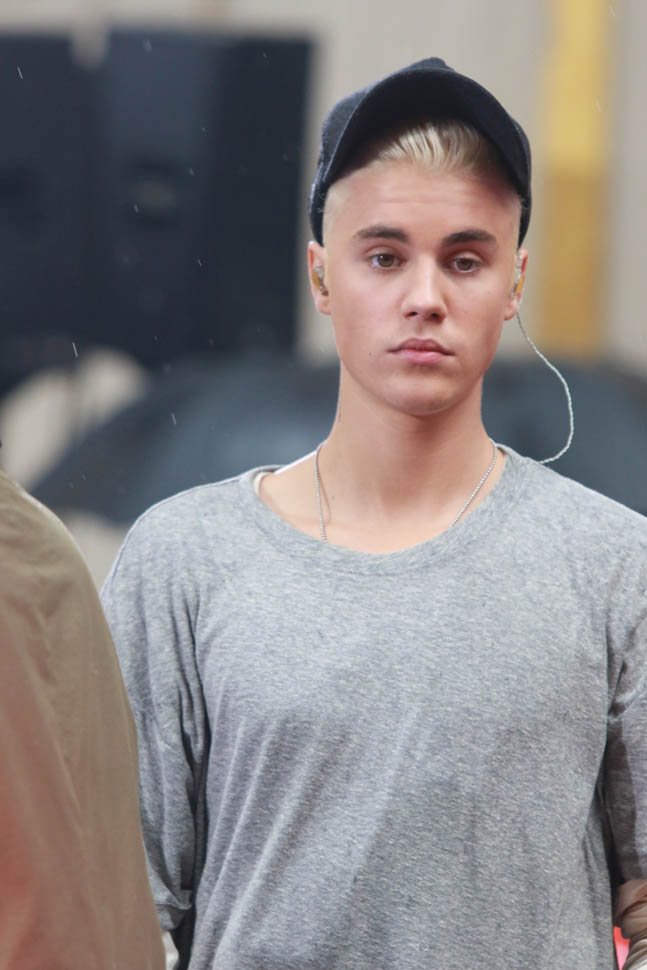 Justin Bieber Debuts Platinum Blonde Hair On The Today Show Lips