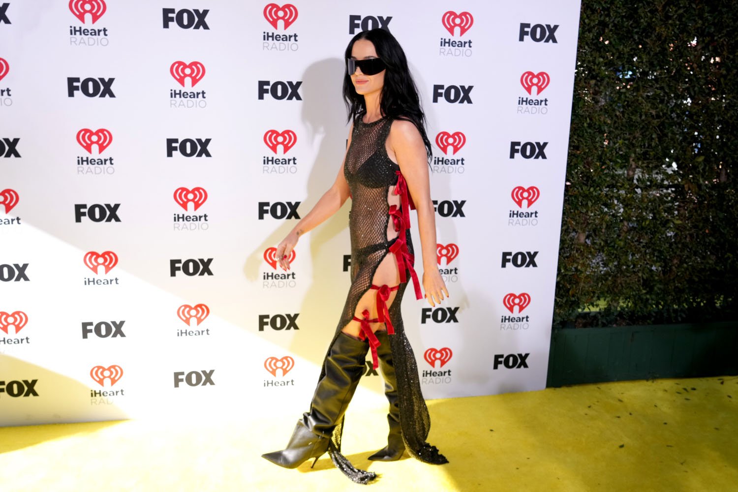 I don't understand Katy Perry's boots at the iHeartRadio Music Awards