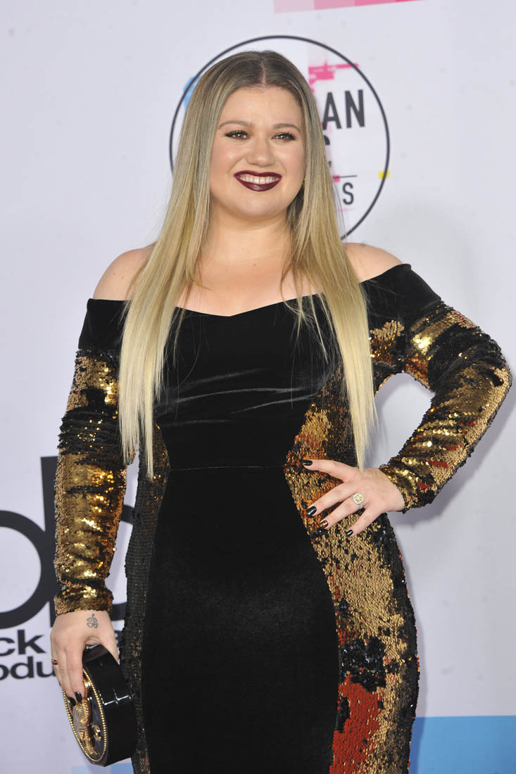 Kelly Clarkson's greatness at the American Music Awards