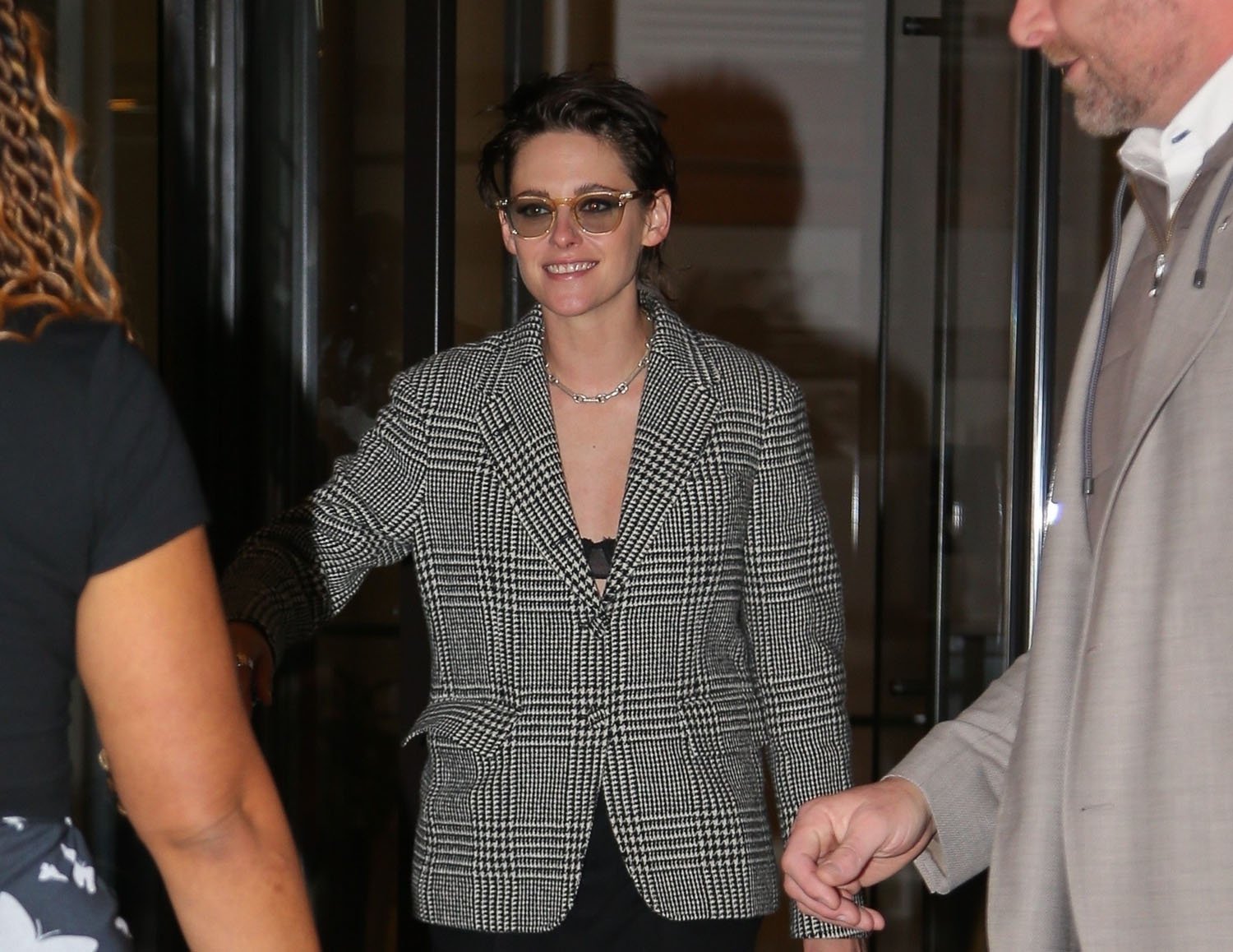 Kristen Stewart needs a more substantial loafer to round out her outfit ...