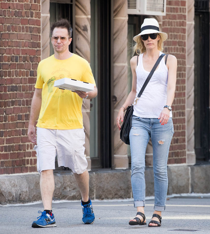 Sam and longtime girlfriend Leslie out for a pizza in New York.