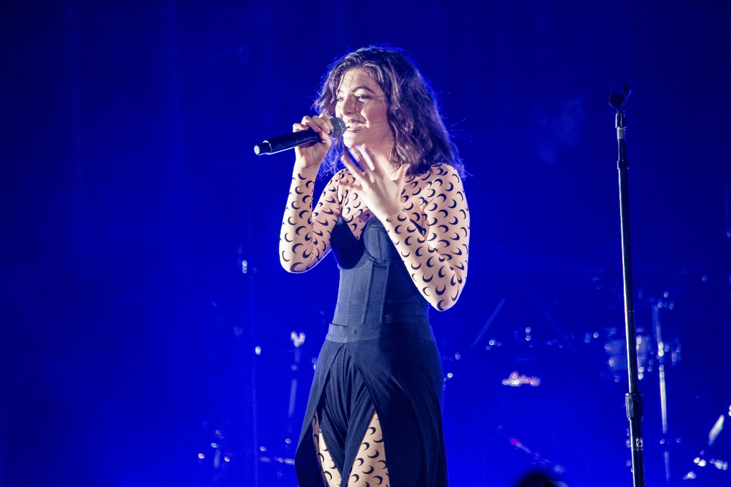 Lorde reveals exciting details about upcoming album in ...