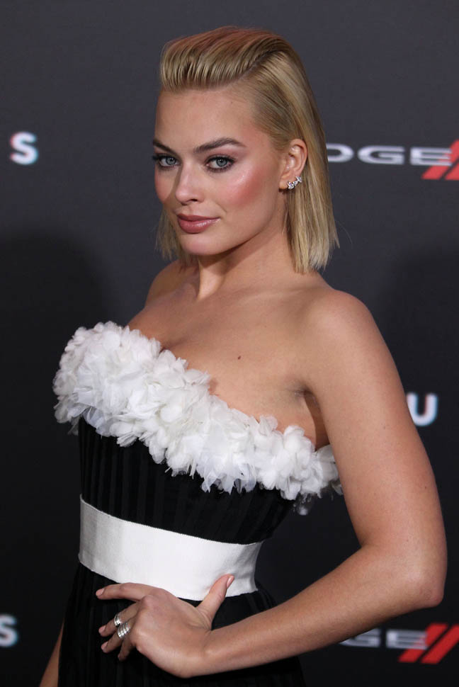 Focus Margot Robbie Body