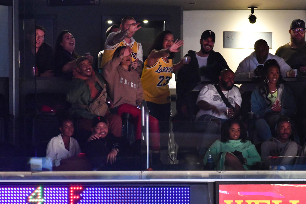 Rihanna attends LA Lakers game with Hassan Jameel1200 x 800