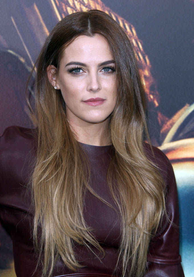 RILEY KEOUGH - CELEBRITIES PICTURES