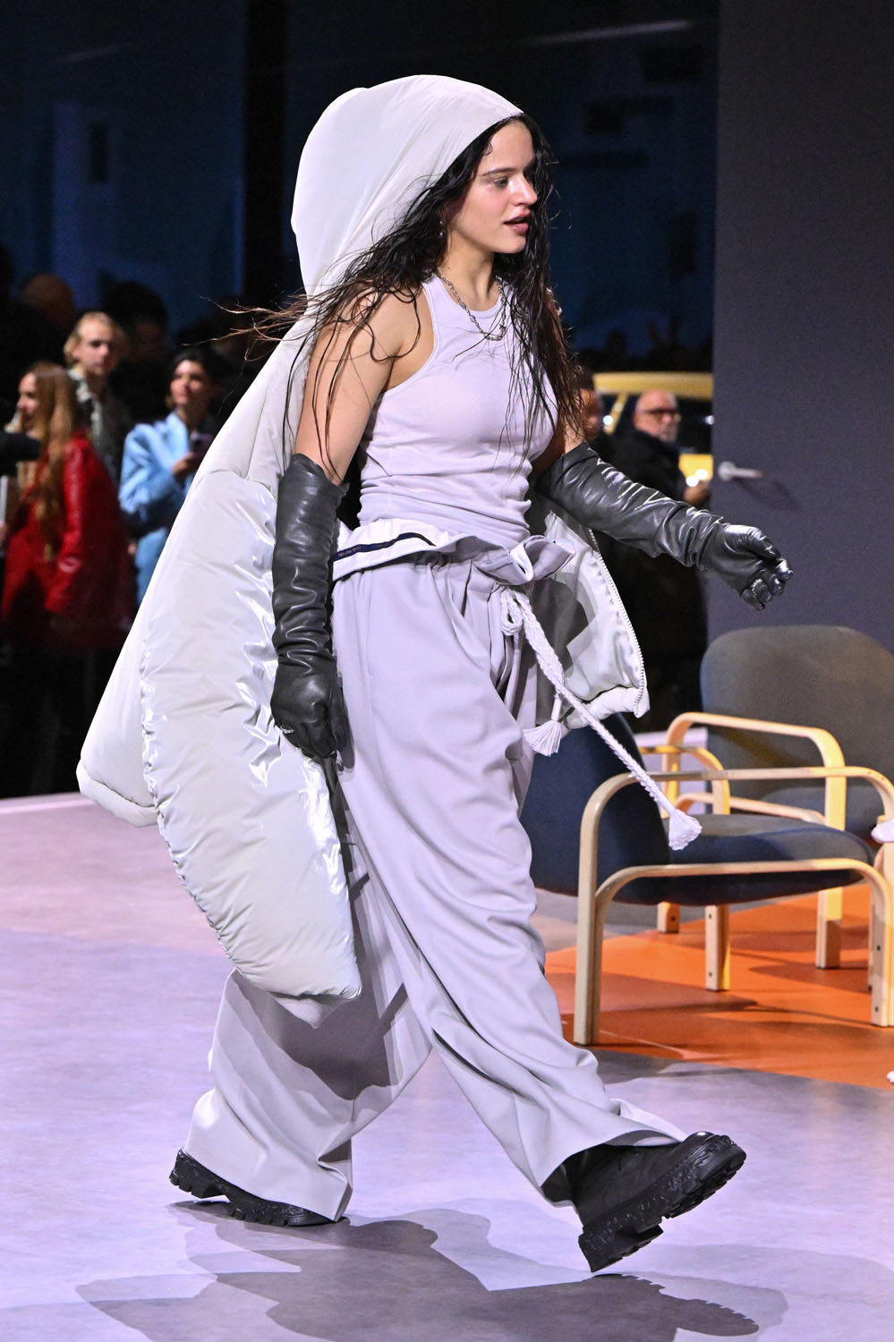 J-HOPE Louis Vuitton 2023 Paris Fashion Show & meets ROSALÍA 