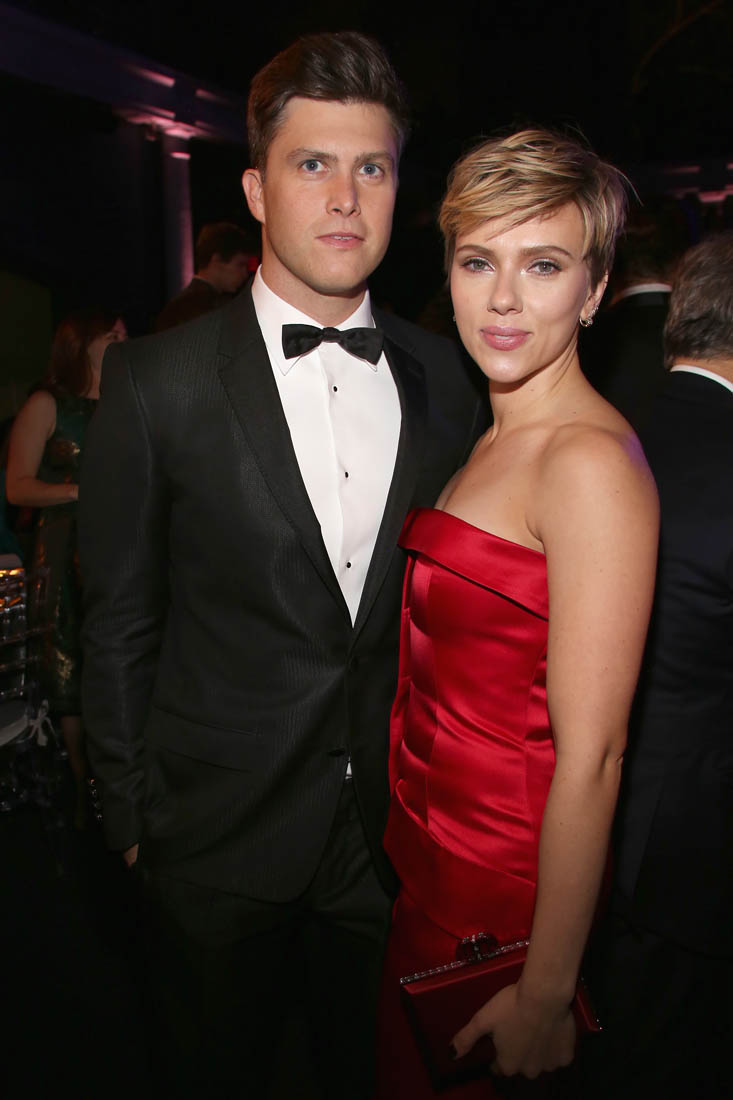 Scarlett Johansson and Colin Jost pose together at the ...