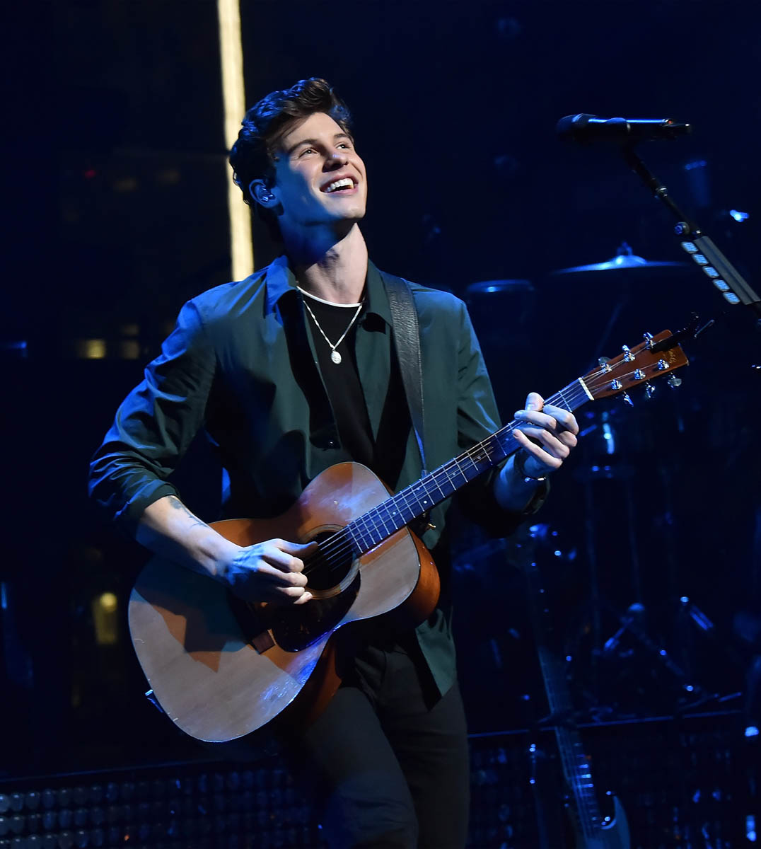Shawn Mendes addresses struggle with anxiety with In My Blood music video