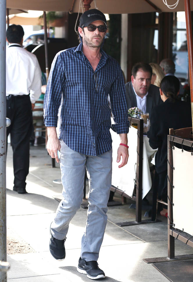 Smutty Roundup: Katie Holmes and Luke Perry|Lainey Gossip Entertainment ...