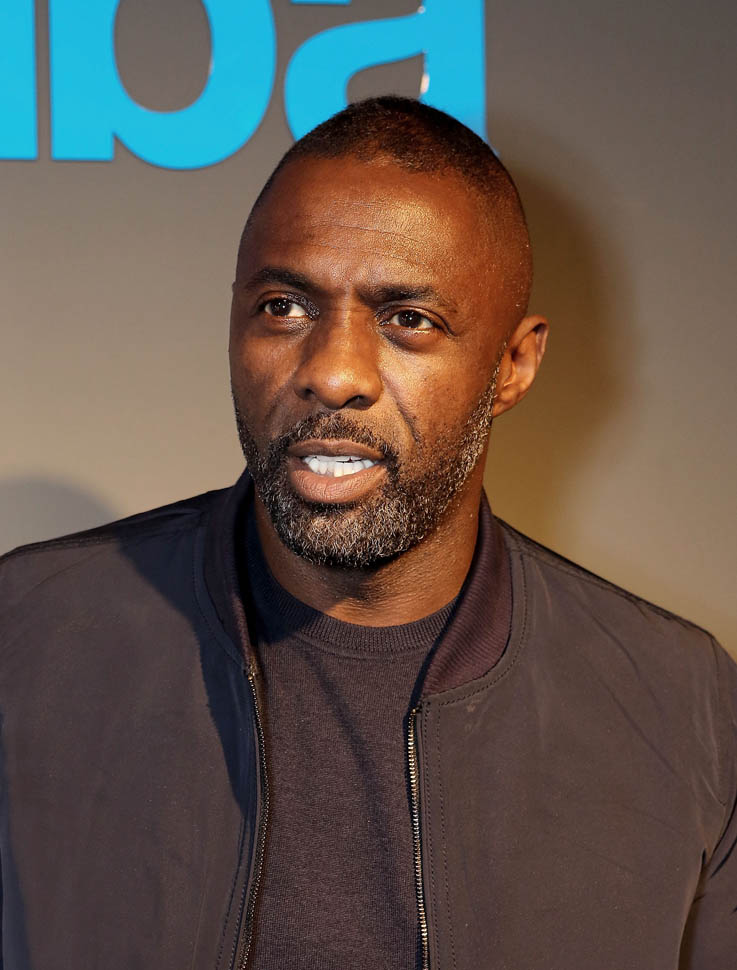markt walvis Te voet Idris Elba continues to promote his clothing line at Superdry stores in  London|Lainey Gossip Entertainment Update