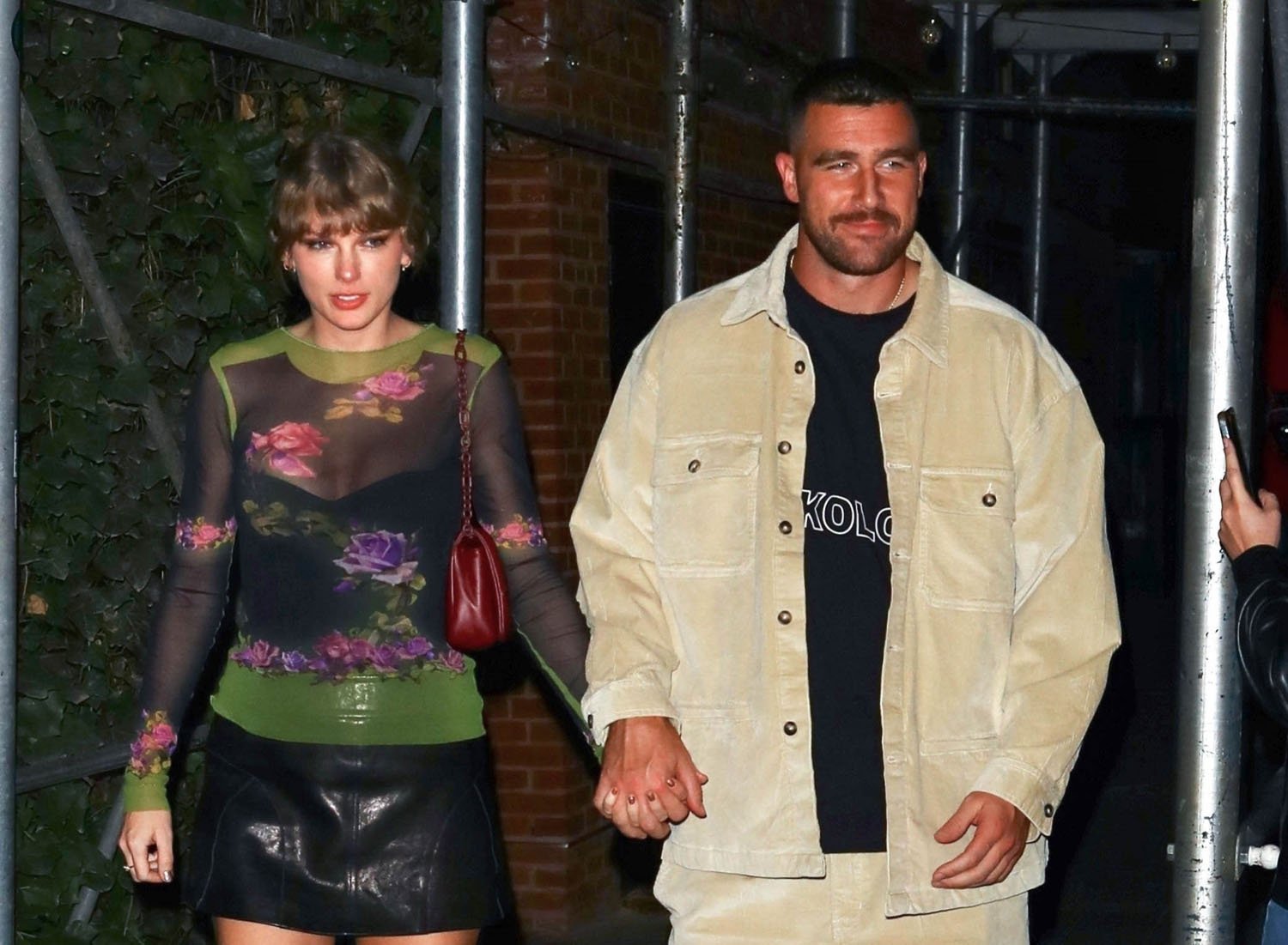 Taylor Swift and Travis Kelce's families are reported to be meeting at ...