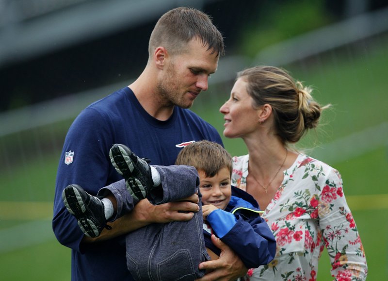 Tom Brady and Gisele Bundchen get affection with son Benjamin at ...