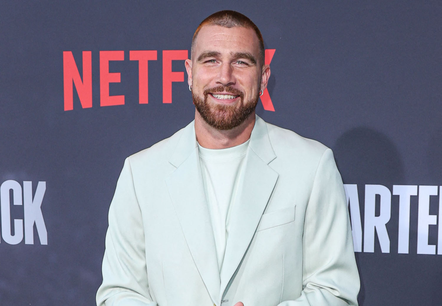 Travis Kelce is producing an indie film called My Dead Friend Zoe now ...